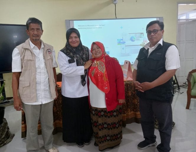 SMAN 4 Cimahi Gelar Rapat Kerja Awal Semester Genap dan Pisah Sambut Pengawas Pembina