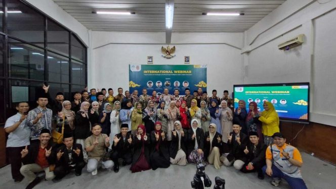 
					IDIP RI dan Sekolah Pascasarjana Uninus Gelar Webinar Internasional Bertema Peluang Serta Tantangan Artificial Super Intelegence di PT
