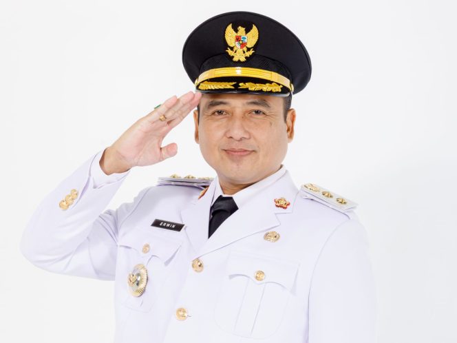 
					Profil Kang Erwin, Wakil Wali Kota Bandung Terpilih Periode 2025–2030