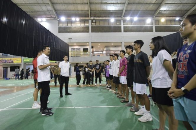 Wamenpora RI Taufik Hidayat Apresiasi Atlet Beregu Campuran Asia 2025