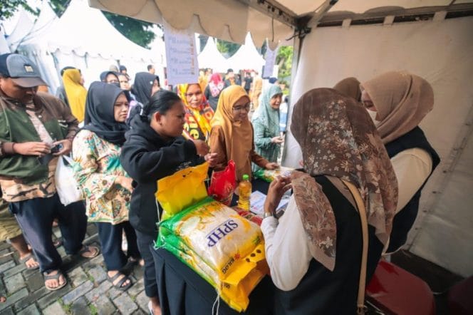 Bazar Murah 2025 Kembali Digelar, Warga Antusias Belanja Kebutuhan Pokok