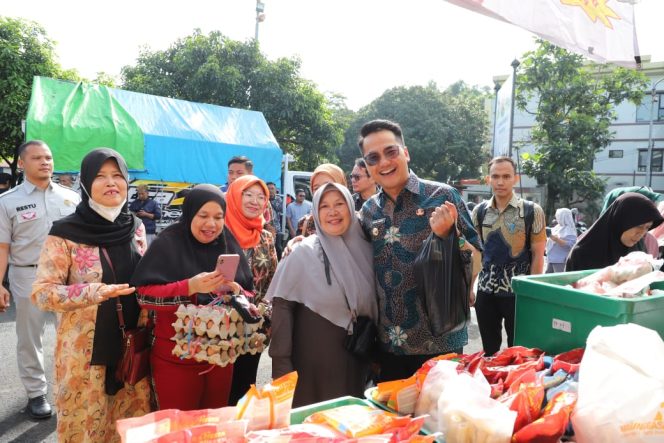 
					Pemkot Cimahi Gelar Gerakan Pangan Murah Pangan Pokok dan Pangan Segar Cimahi