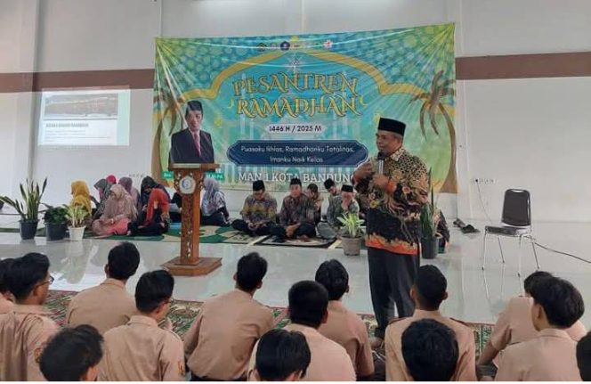 
					Pembukaan Pesantren Ramadhan 1446 H/2025 M di MAN 1 Kota Bandung Berlangsung Khidmat