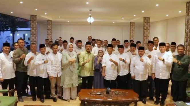 
					Biaya Pendirian Ditanggung APBD, Bupati Bandung Dorong Percepatan Pembentukan Koperasi Merah Putih