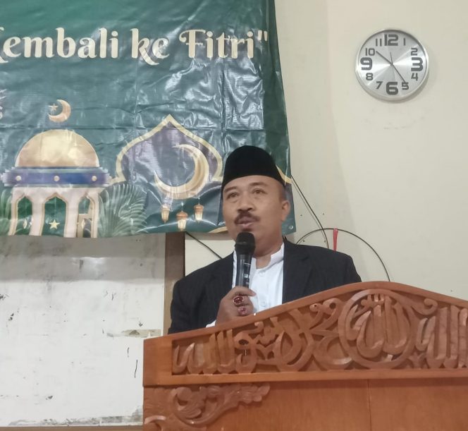 
					kepala SMPN 4 Cimahi Drs. H. Asep Jamaludin Mansur, M.Pd.