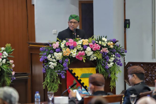 Bupati Bandung Dadang Supriatna