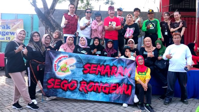 Semarak Sego Rongewu Ikasdasa Digelar di Kelurahan Tambak Wedi Surabaya