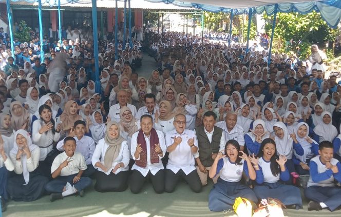 Walikota Cimahi Sosialisasikan Gerakan Sekolah Sehat Menuju Indonesia Emas di SMPN 9 Cimahi