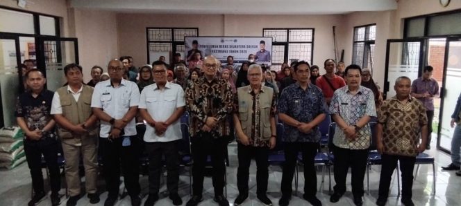 Pemkot Cimahi Melalui Dinsos Resmi Salurkan RASTRADA Termin 1 Tahun 2025