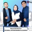 ProSkill Entrepreneur Academy, Dini Ratnasari (tengah) sebagai Founder, Salman Abdurrahman (kiri) sebagai Chief Executive Officer (CEO), Fahmi Al Perdian (kanan) sebagai Director of Business Development.