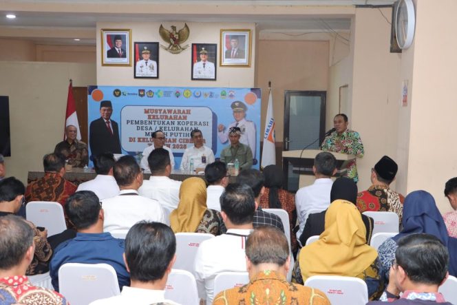 Kunjungan Menteri Koperasi dan UKM dalam Rangka Percepatan Pembentukan Koperasi Merah Putih di Kota Cimahi