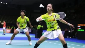 Ganda putri Indonesia Meilysa Trias Puspitasari/Rachel Allessya Rose mengatasi perlawanan ganda China Keng Shuli/Wang Fangmei