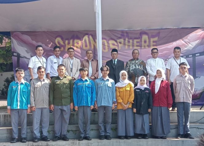 
					Chronosphere Pelepasan Angkatan 48 dan 49 SMKN 1 Cimahi