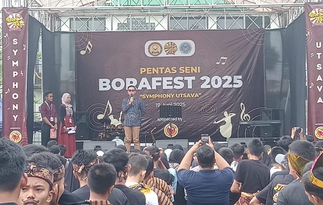 
					Gelar Karya P5 Persembahan Kreativitas SMK TI Pembangunan Cimahi Menjunjung Kearifan Lokal Indonesia