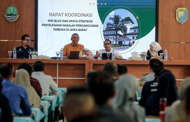 
					Rakor SMK BLUD dan Upaya Strategis Penyelesaian Masalah Pengangguran Terbuka di Jawa Barat