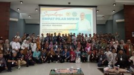 Asosiasi Komite Satuan Pendidikan Se-Indonesia (AKSPI) bersama MPR RI gelar sosialisasi Empat Pilar MPR RI yang dilaksanakan di Aula Ki Hadjar Dewantara Disdik Provinsi Jawa Barat jalan Dr. Rajiman No 6 Bandung, Rabu (02/07/2025).