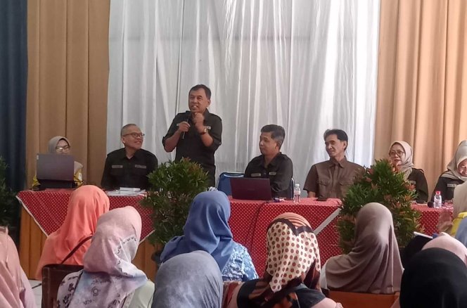 
					SMPN 9 Cimahi Gelar Silaturahmi dan Musyawarah Wujudkan Sinergitas Sekolah, Guru, Siswa, dan Orang Tua