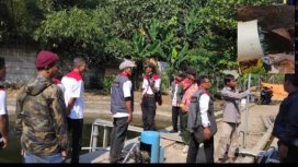 Laskar Anti Korupsi Indonesia Kabupaten Bandung Barat saat berada di TPPAS Sarimukti KBB