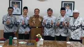Silaturahmi Pengurus PGRI Kota Cimahi Bersama Wali Kota Cimahi.