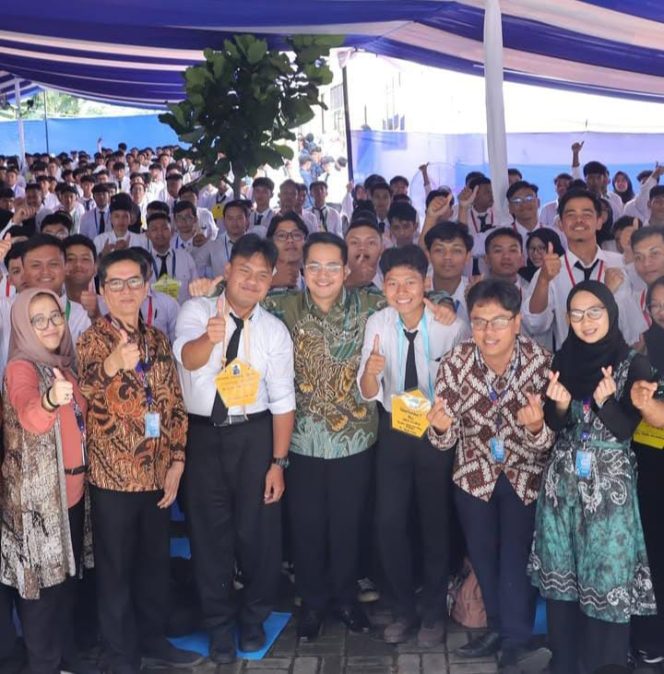 
					Wakil Wali Kota Cimahi Hadiri Kegiatan PKKMB Politeknik TEDC