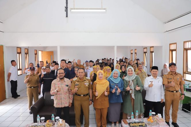 Gerakan Aksi Bergizi Dalam Deklarasi Pos Kesehatan Pesantren Baitul Anshor Kota Cimahi Tahun 2025