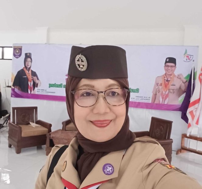 Kepala SMPN 3 Margahayu Reti Damayanti, S.Pd., M.M.