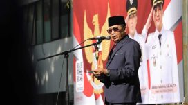 Wali Kota Cimahi selaku Pembina Upacara dalam gelaran upacara peringatan Hari Kesaktian Pancasila.
