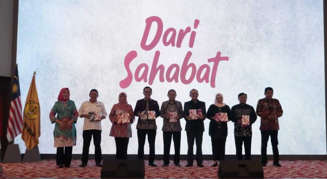 Persahabatan Dua Negara yang Terjalin Dalam Sebuah Karya Buku Puisi “Dari Sahabat”