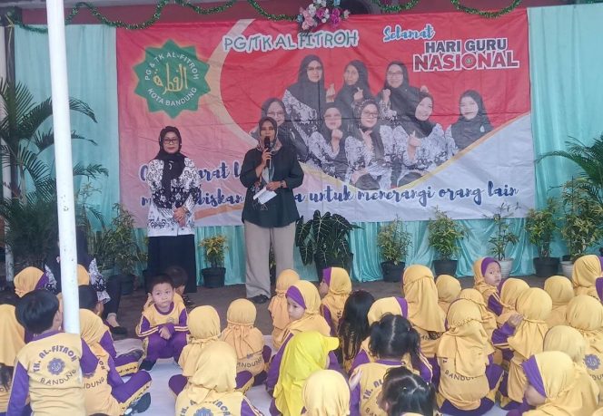 Guru Hebat Indonesia Kuat, Peringatan Hari Guru Nasional di PG/TK Al Fithroh RW 05 Cijerah