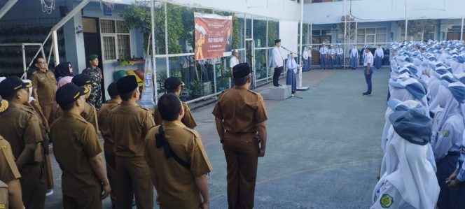 Deklarasi Pelajar Damai Anti Perundungan bersama Babinsa di SMKN 4 Padalarang