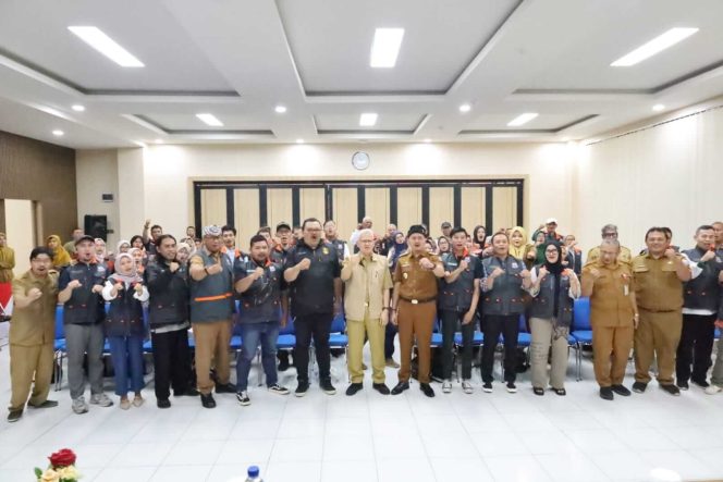 
Pengawasan dan Evaluasi Kelompok Informasi Masyarakat Kota Cimahi Tahun 2025