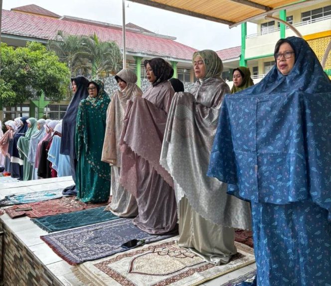 MAN Kota Cimahi Laksanakan Salat Ghaib untuk Korban Longsor Bandung Barat