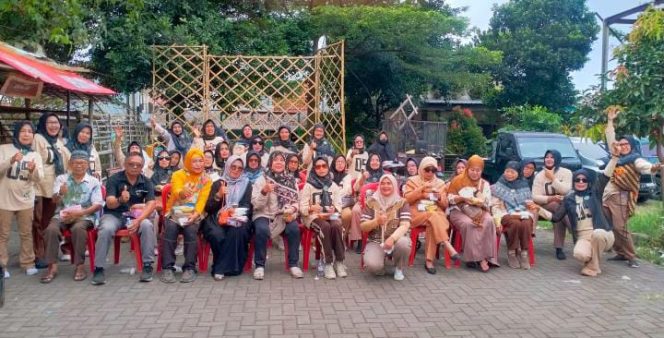 Pos Bindu “Mawar Bodas” Perumnas Cijerah 1 RW 05 Milad Ke-19 Wujudkan Lansia Bahagia