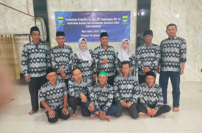 Pelantikan Pengurus RT dan RW Lingkungan RW 02 Kelurahan Kujang Sari Kecamatan Bandung Kidul