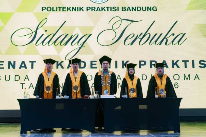 Gelaran Wisuda ke -19  Politeknik Praktisi di InterContinental Hotel Bandung.
