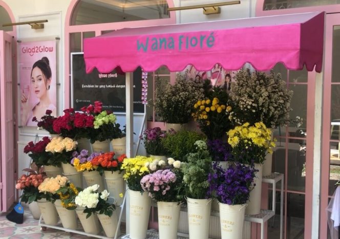 Wana Flore, Emina, dan Makeupuccino Gelar Flower Market: Valentine Days Edition, Angkat Edukasi Merangkai Bunga dan Self Love
