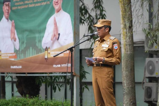 Wali Kota Cimahi Tegaskan Penegakkan Disiplin ASN pada Apel Perdana Ramadhan 1447 H