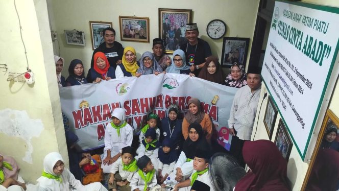 Aksi Baksos’e Suroboyo Sahur Bersama Anak Yatim di Kelurahan Sawunggaling Kecamatan Wonokromo Ramadhan 1447 H