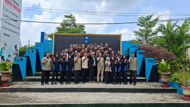 Interview PT SCHNEIDER Indonesia Jurusan Teknik Otomasi Industri SMKN 1 Japara