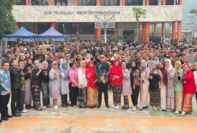SMK TI Pembangunan Cimahi Gelar Open House dan Persembahan BORAFEST Vol.2 melalui Eksplorasi Kearifan Lokal