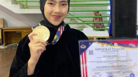 Siswi SMK Kesehatan Bhakti Kencana Cimahi, Siti Tarisa Rahma, kelas 11 program Keahlian Asisten Keperawatan.