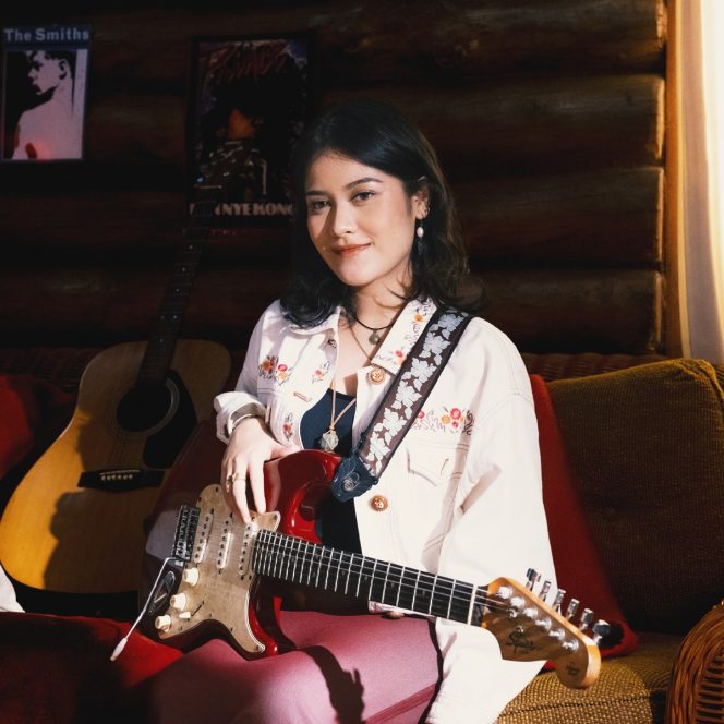 Ashira Zamita Hadirkan Warna Baru di ‘waiting (come home)’