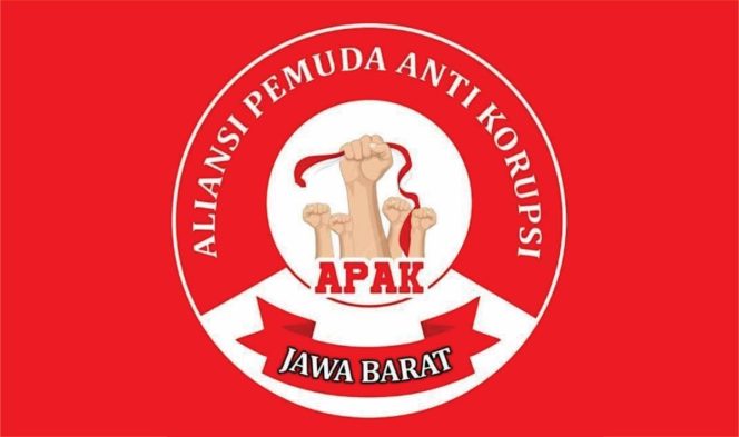 Aliansi Pemuda Anti Korupsi (APAK) yang diketuai oleh Yadi Suryadi.