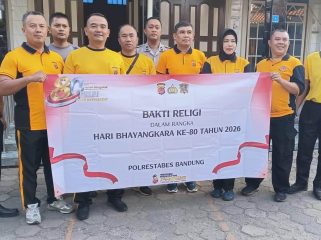 Polsek Bandung Kulon gelar kegiatan Jum'at Bersih.