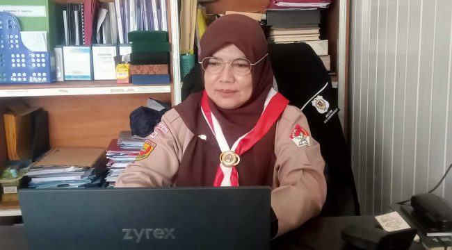 Kepala SMKS Bandung Barat Apt Inne F Lhaksmiwati, S.Si., Gr., M.M.