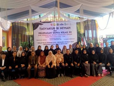 Tasyakur Bi Ni'mah dan Pelepasan Siswa Kelas XII SMK Kesehatan Bhakti Kencana Cimahi.