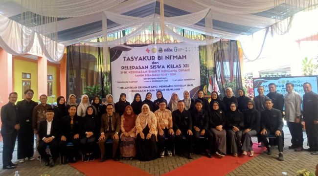 Tasyakur Bi Ni'mah dan Pelepasan Siswa Kelas XII SMK Kesehatan Bhakti Kencana Cimahi.