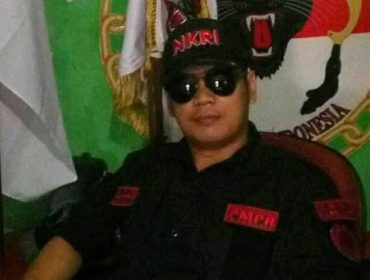 Ketua Umum DPP LSM PMPR Indonesia, Rohimat (Joker).