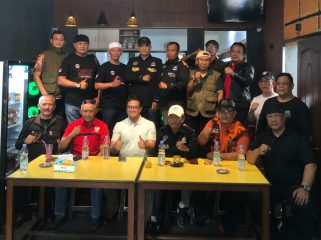 Pertemuan silaturahmi antara sejumlah elemen masyarakat dengan pihak Nazhir Masjid Agung Bandung yang bertempat di Restoran ABG NENES, Jl. Aceh No. 51, Sumur. (11 Agustus 2026).