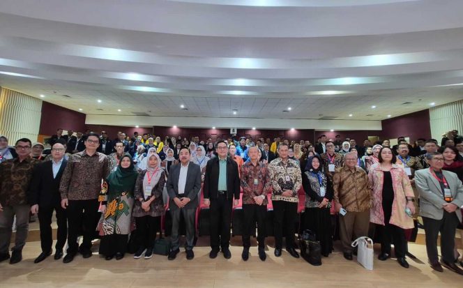 Pertemuan akbar 189 mahasiswa program doktor Ilmu Manajemen dari berbagai kampus di Indonesia.